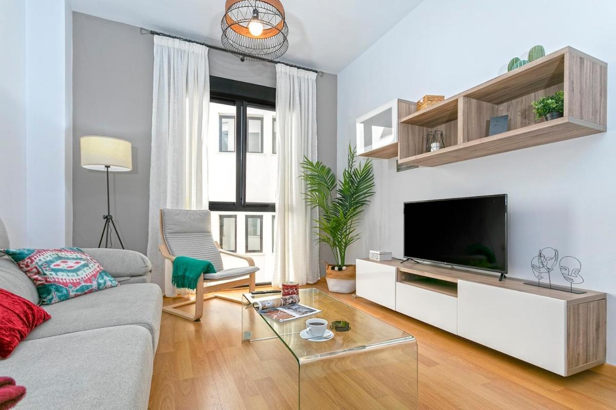 -Malagasunapts- Central Freeparking Rooftoppool Dış mekan fotoğraf