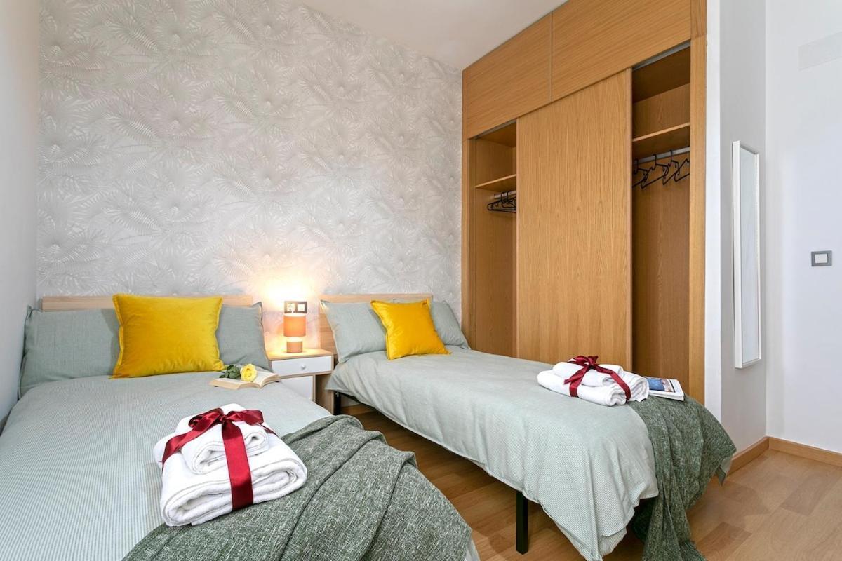 -Malagasunapts- Central Freeparking Rooftoppool Dış mekan fotoğraf